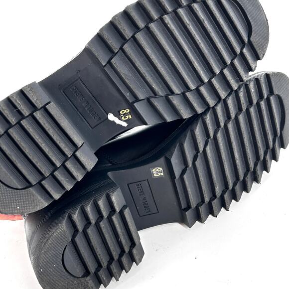 Steve Madden Gates Boots 8.5 Black NWOT Leather Buckle Chelsea Booties Lug - Picture 10 of 10